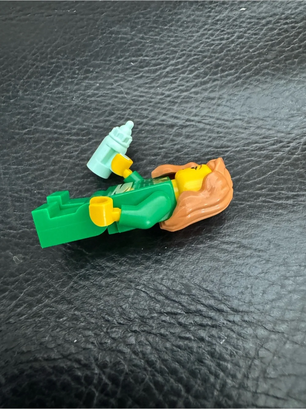 Lego The Lego Ninjago Movie Minifigure Besty with Bottle